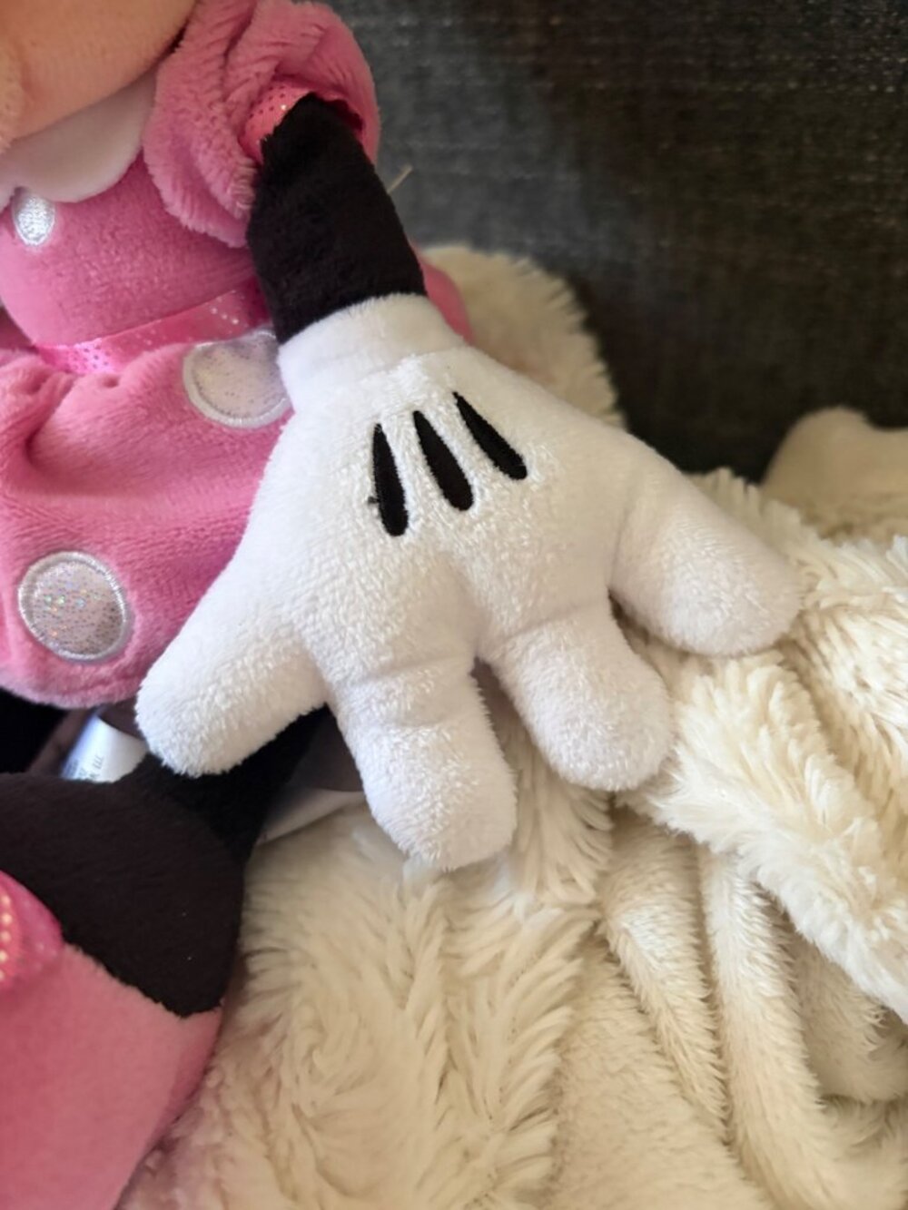 Minnie Plush Doll Pink Outfit & Polka Dot Bow Soft Toy U57 - Picture 3 of 5